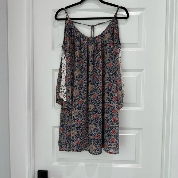 Bohemian Print Cold Shoulder Dress - Picture 3 of 9